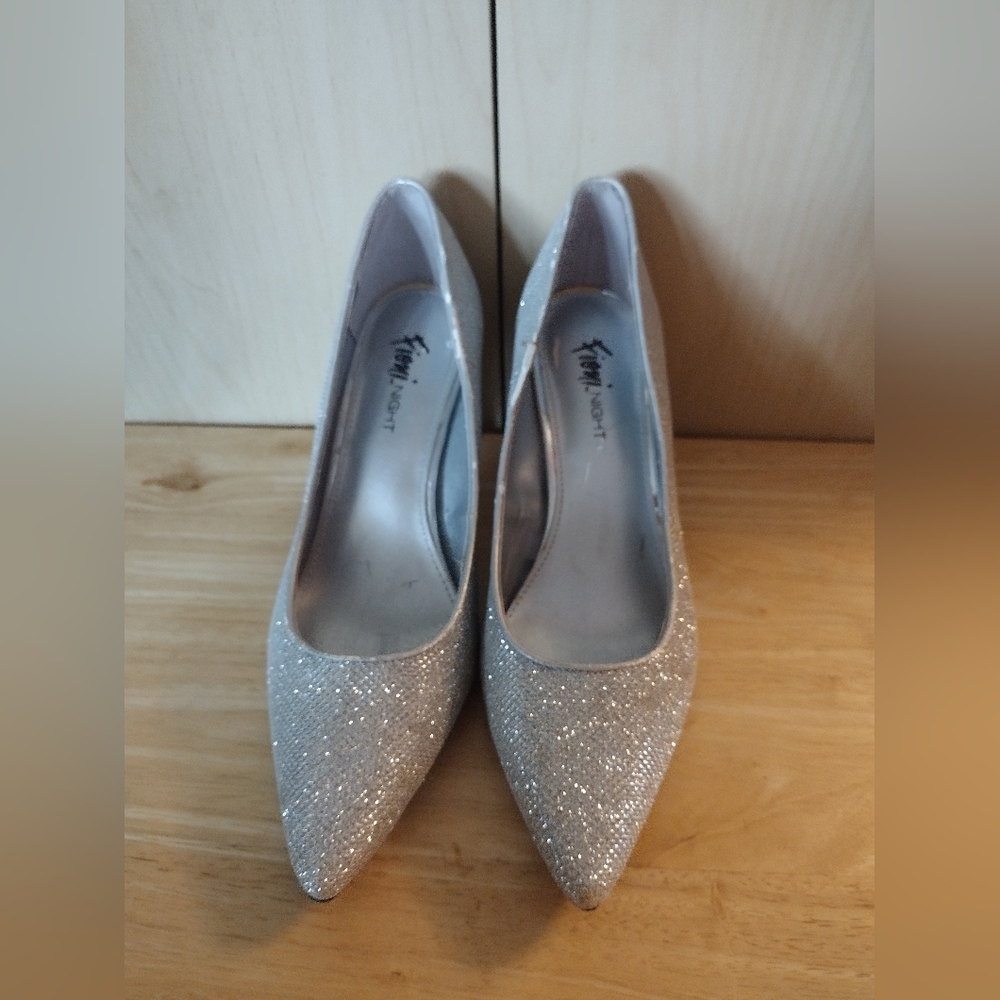 Fioni night pumps